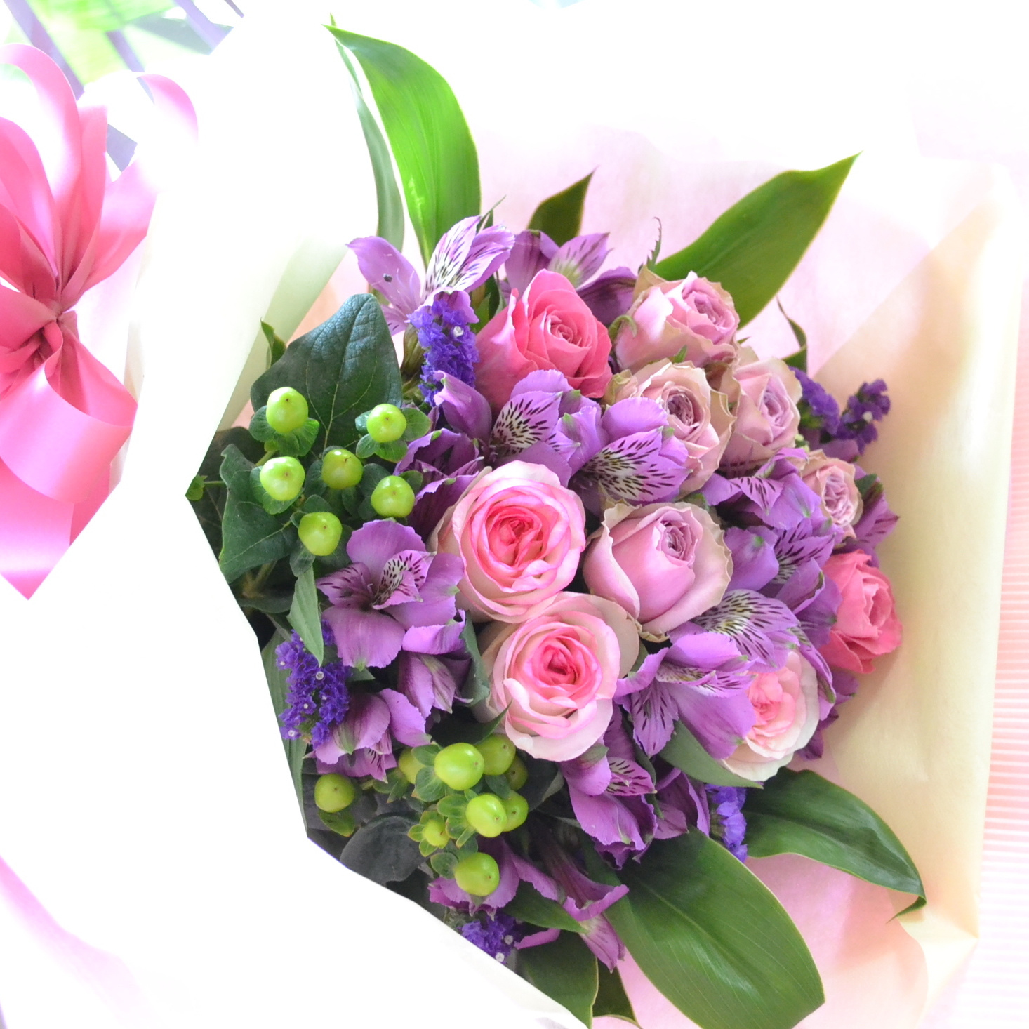 ドルチェビータと紫トルコのお花束